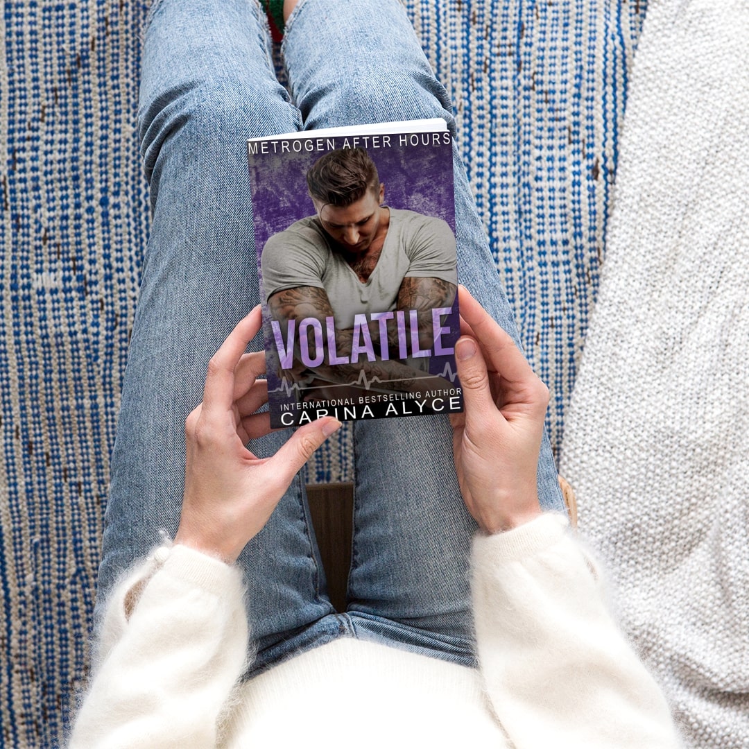 Volatil: Une romance médicale torride entre contraires, dans une petite ville